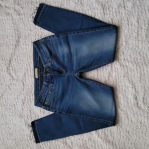 GUESS~ Skinny Leg Jeans, 28RG